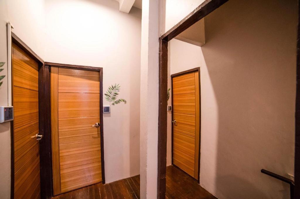 בנגקוק Oyo 480 Lemon Siam Hostel מראה חיצוני תמונה